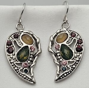 ✨2/$10✨ Crystal & Leaf Heart Dangle Earrings